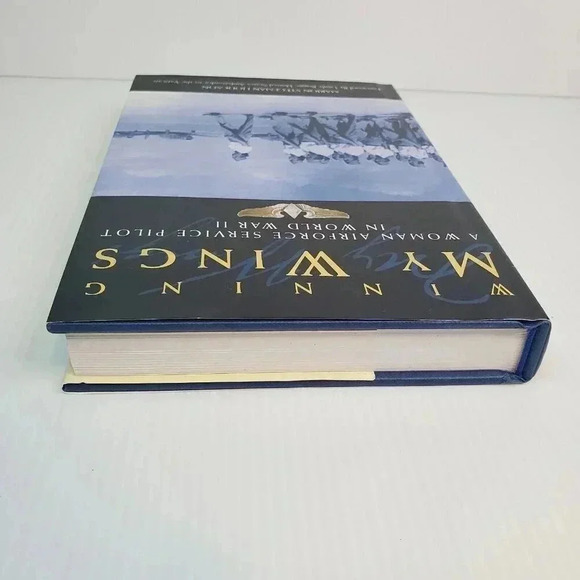 Winning My Wings: A Woman Airforce Service Pilot in World War II SIGNED Hodgson - Picture 6 of 11